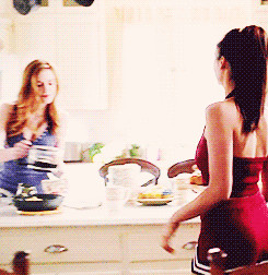Sara Canning as Jenna Sommers in The Vampire Diaries 3x22: The ...