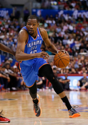 nba oklahoma city thunder kevin durant dribble poster