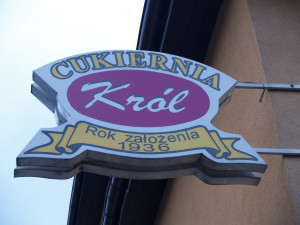 Behind chanel and more quotes and image