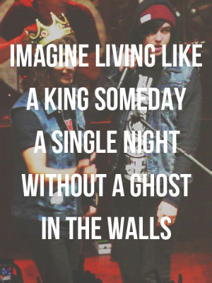 ... Quinn pierce the veil vic fuentes king for a day vic looks so cute