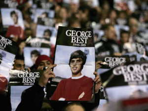 Manchester United fans pay tribute to the late George Best before a ...