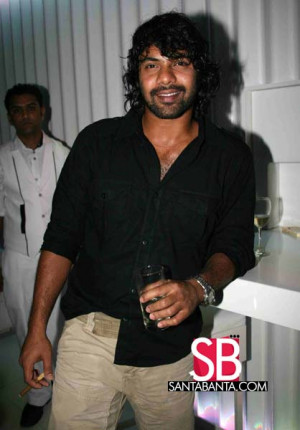 Rohit Roy party pics!! Ronit & Shabbir