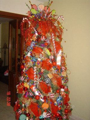 Have A Wacky, Tacky Christmas / Mundanacity: Christmas Trees: The Good ...