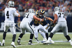 Oakland Raiders v St Louis Rams EyptfxRmexSx jpg