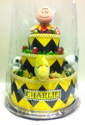 Baby gift - Charlie Brown Diaper Cake