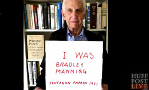 BRADLEY-MANNING-DANIEL-ELLSBERG-facebook.jpg