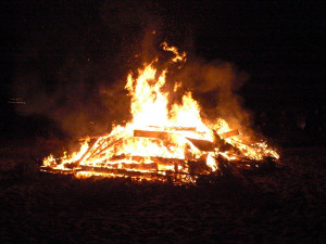 Go Back > Images For > Summer Nights Tumblr Bonfire