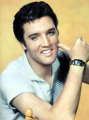 Photo of Elvis PRESLEY - GAB Archive / Contributor/ Redferns/ Getty ...