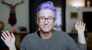 The too-gay-to-function, sassy Tyler Oakley that has a new haircolor ...