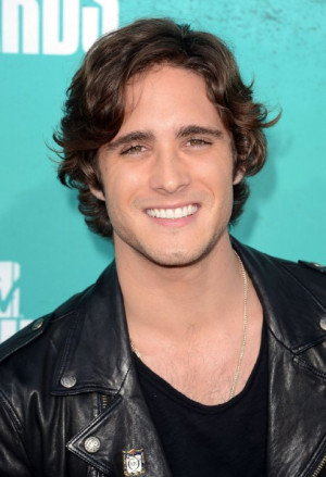 Diego Boneta at event of 2012 MTV Movie Awards (2012)