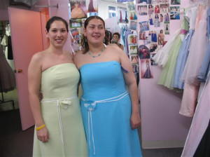 liweddings.comMy older sister, kikipenz, is getting married tomorrow!