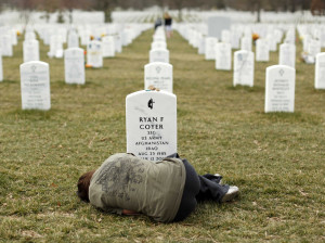 arlington-cemetery-strips-away-mementos-from-graves-of-fallen-troops ...