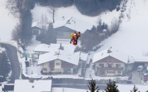 Lindsey Vonn of the U.S. is airlifted after crashing during the women ...