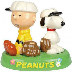 Peanuts Charlie Brown And Snoopy Baseball Salt And Pepper Shakers On ...
