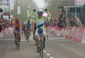 Danilo Di Luca takes the Amstel win in front of a very disappointed