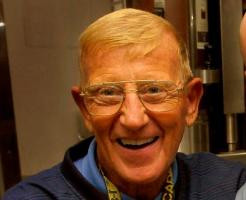 Brief about Lou Holtz: By info that we know Lou Holtz was born at 1937 ...