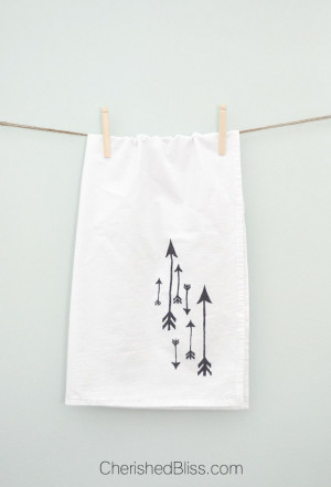 Create these fun DIY Tea Towels with this simple tutorial! via ...