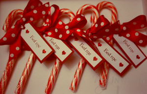 Candy cane name tags
