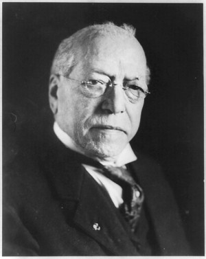 Samuel Gompers, head-and-shoulders portrait, facing slightly right ...