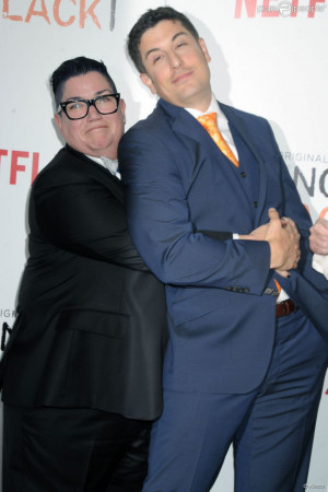 Lea DeLaria et Jason Biggs à la première de la saison 2 d'Orange is ...