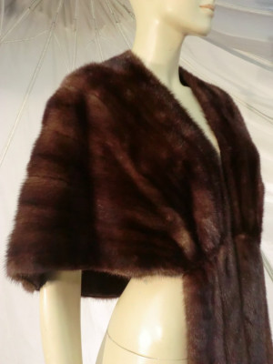 1950s Chocolate Mink Stole w/ Front 