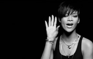 rihanna gifs.•*´¨