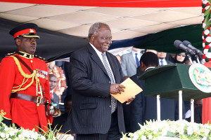 President Mwai Kibaki (Center) with his Vice Kalonzo Musyoka leaving ...