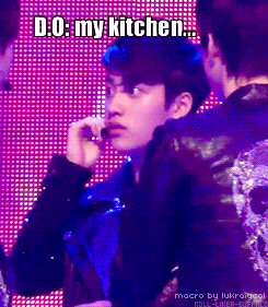 gif exo macro xd Kyungsoo d.o poor d.o i think this is really funny ...
