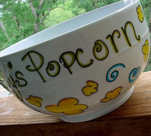 Family sized popcorn bowl personalized with name by www.PunkeyMonkey