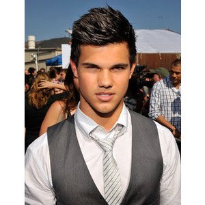 Taylor Lautner Quotes - New Moon Interview with Taylor Lautner - Seven ...