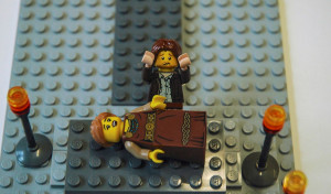 Famous literature scenes recreated in Lego: Romeo&Juliet by William ...