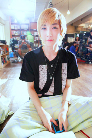 Related Pictures chapter 6 xiu min kim min seok exo m