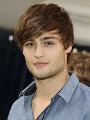 Douglas Booth as Noah Shaw in The Unbecoming of Mara Dyer by @Michelle ...