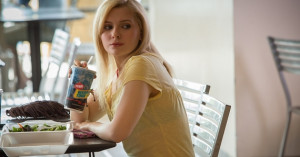 Abigail Breslin was quite convincing as the teenage girl who ends up ...