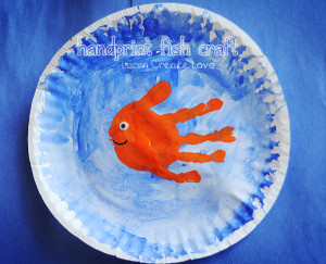 love the handprint fish inside a paper plate bowl. It's a fun way to ...