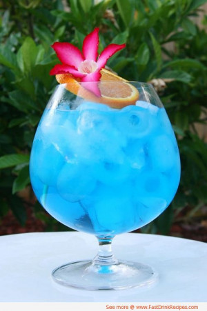 Source: http://www.fastdrinkrecipes.com/alcoholic-drinks/blue-ocean/