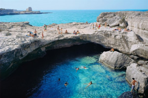 Grotta della Poesia (Roca Vecchia, Puglia)