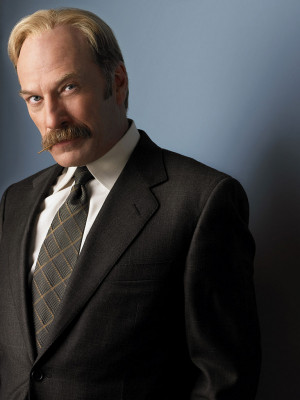 ... monk's chief of police, chief police in monk series, ted levine image