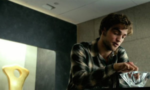 Remember Me trailer: only thing to recall is Robert Pattinson's in it