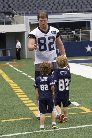 Jason Witten and sons- I've actually gotten a chance to meet him, his ...