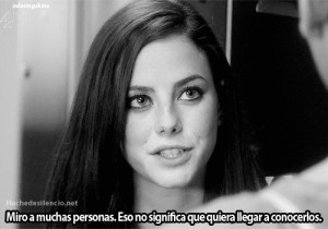 Most popular tags for this image include: skins, Effy, frases and effy ...