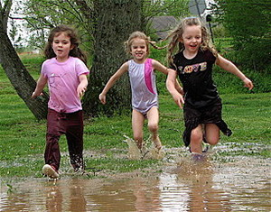 Young girls who play in the mud tend to end up healthier than those ...