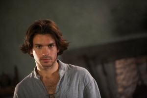 Santiago Cabrera