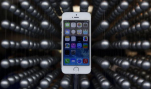 Apple iPhone 5s Battery Problems: 5 Ways To Improve Battery Life If ...