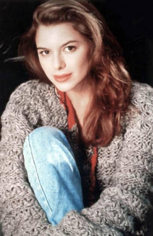 If you like this photo of Kari Wuhrer