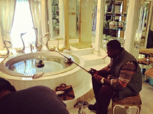 Photo) Gucci Mane Is So….”Hoodrich”