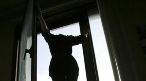 Experts suggest warning highschool students against online suicides ...