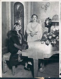 1930 Opera Star Madame Marie Jeritza W Stage Actress Helen Gahagen