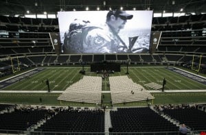 ... : Thousands Attend Chris Kyle Memorial Service in Cowboys Stadium
