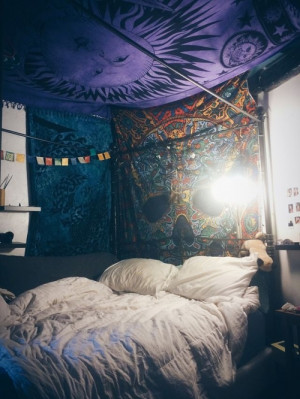 ... Grunge acid psychedelic stoner Cuddle couples tapestry chill Sublime